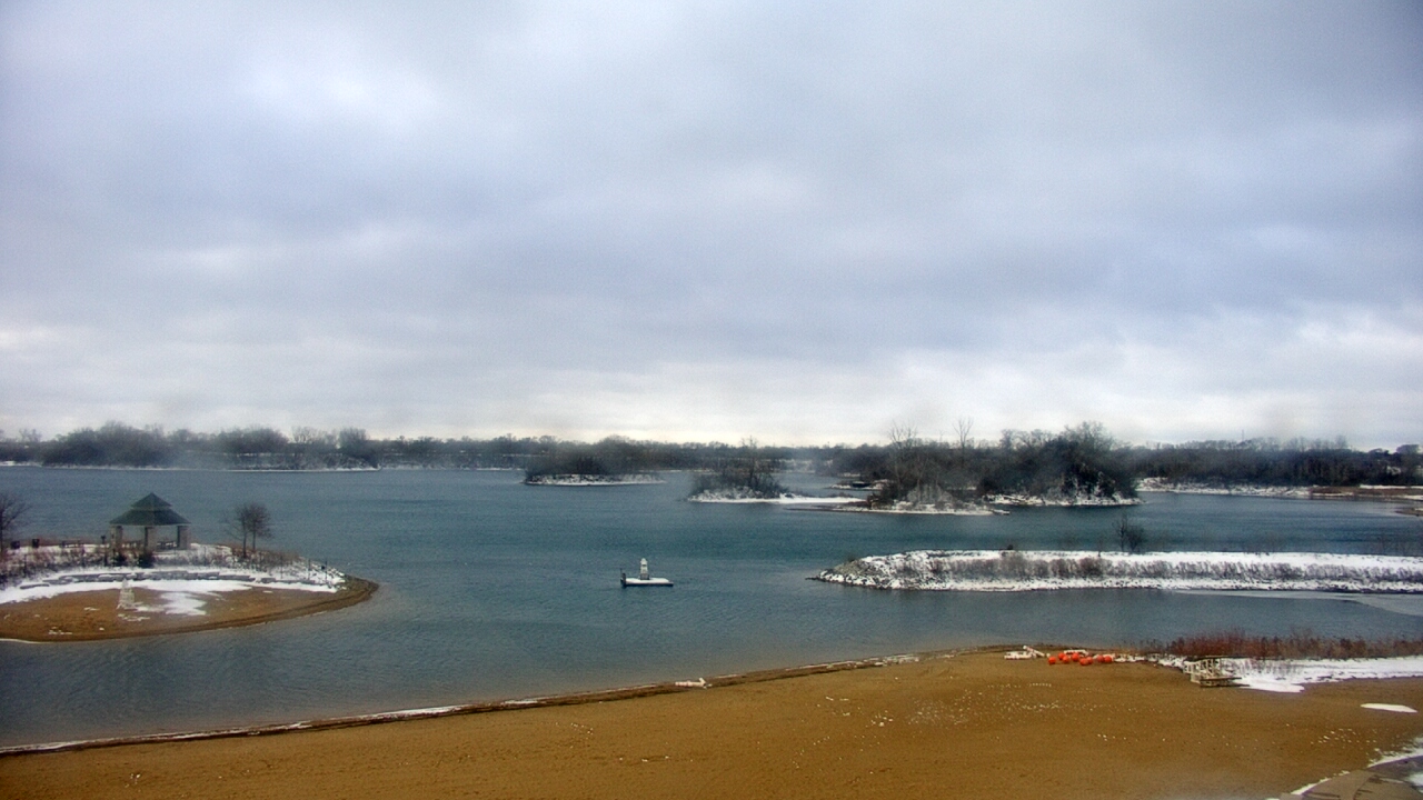 Thumbnail for current weather camera view from Three Oaks Recreation Area in Crystal Lake, Illinois