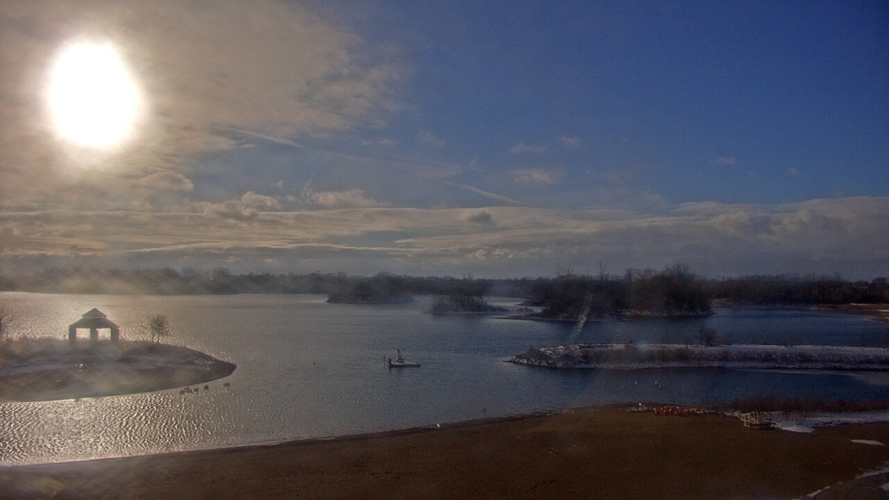 Thumbnail for current weather camera view from Three Oaks Recreation Area in Crystal Lake, Illinois