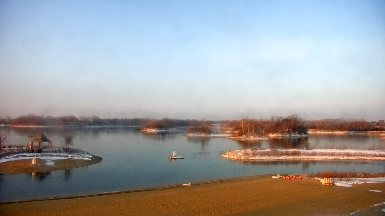 Thumbnail for current weather camera view from Three Oaks Recreation Area in Crystal Lake, Illinois