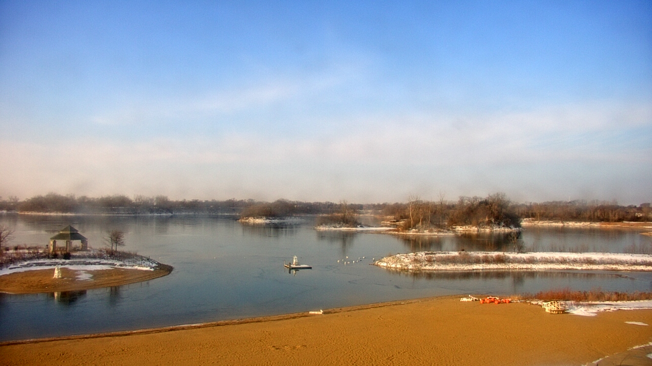 Thumbnail for current weather camera view from Three Oaks Recreation Area in Crystal Lake, Illinois