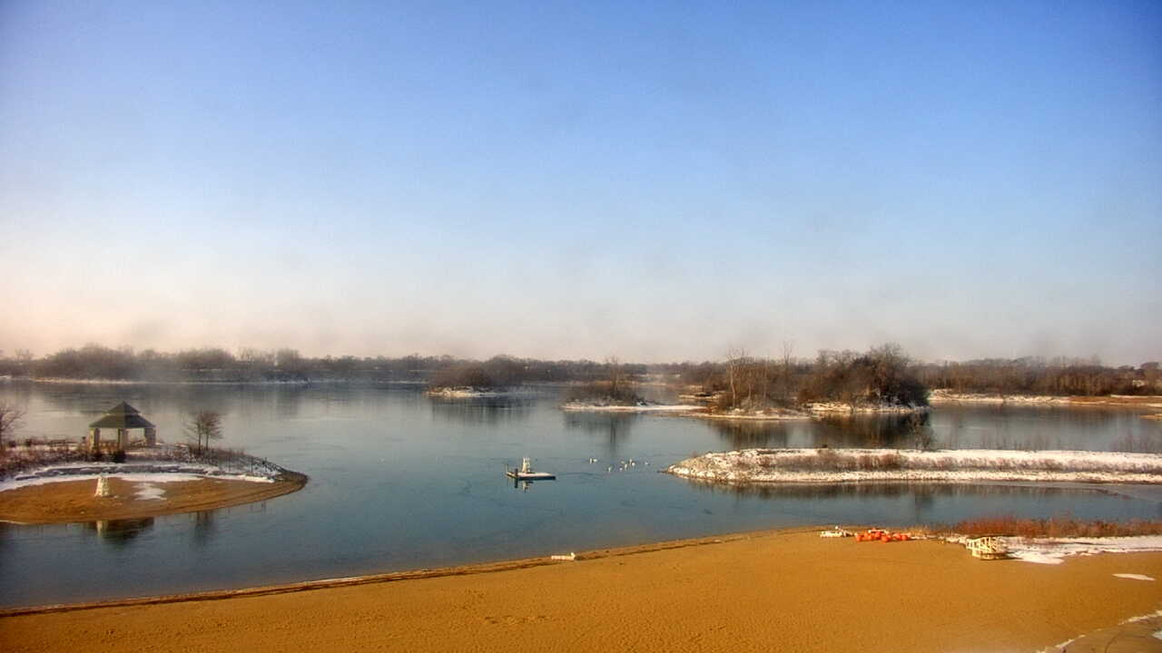 Thumbnail for current weather camera view from Three Oaks Recreation Area in Crystal Lake, Illinois