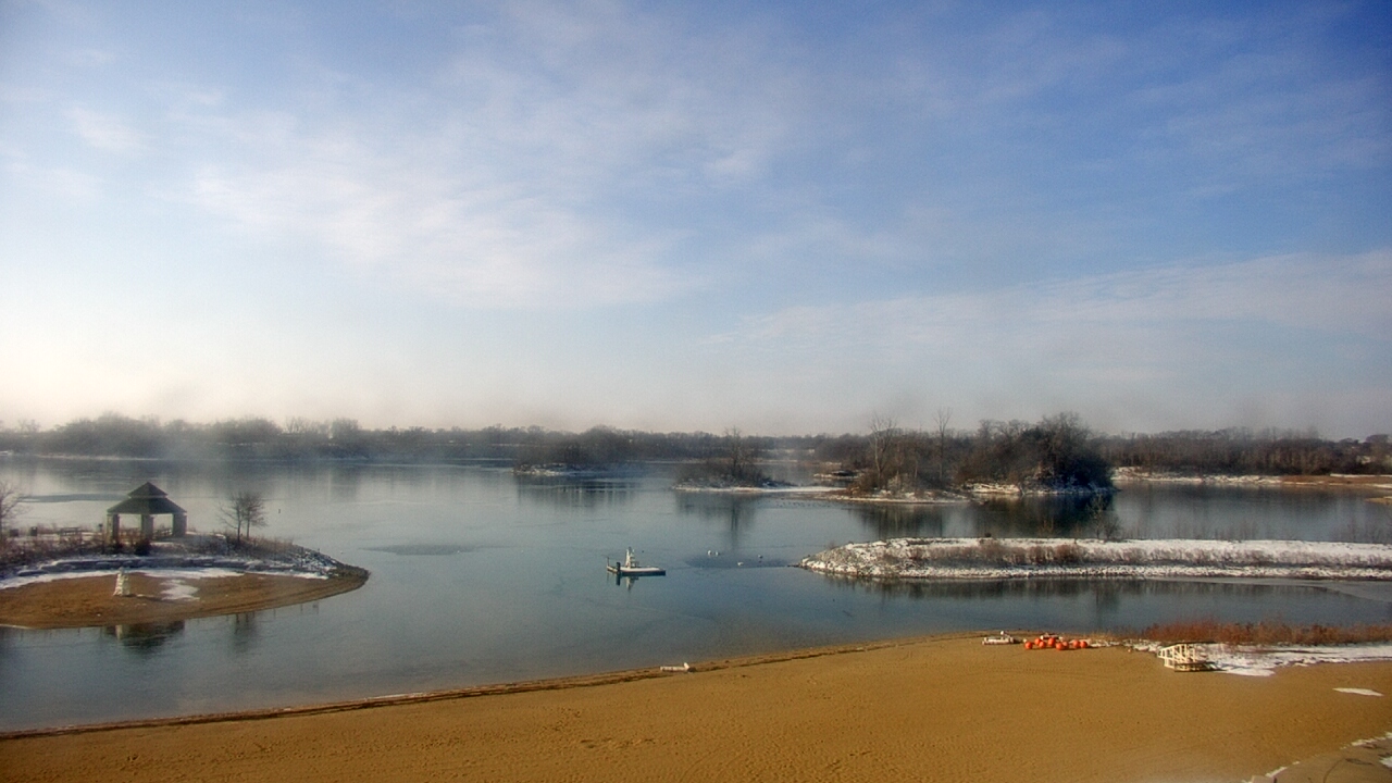 Thumbnail for current weather camera view from Three Oaks Recreation Area in Crystal Lake, Illinois