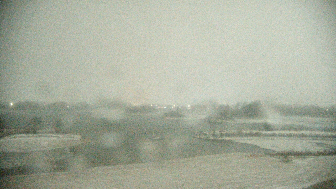 Thumbnail for current weather camera view from Three Oaks Recreation Area in Crystal Lake, Illinois