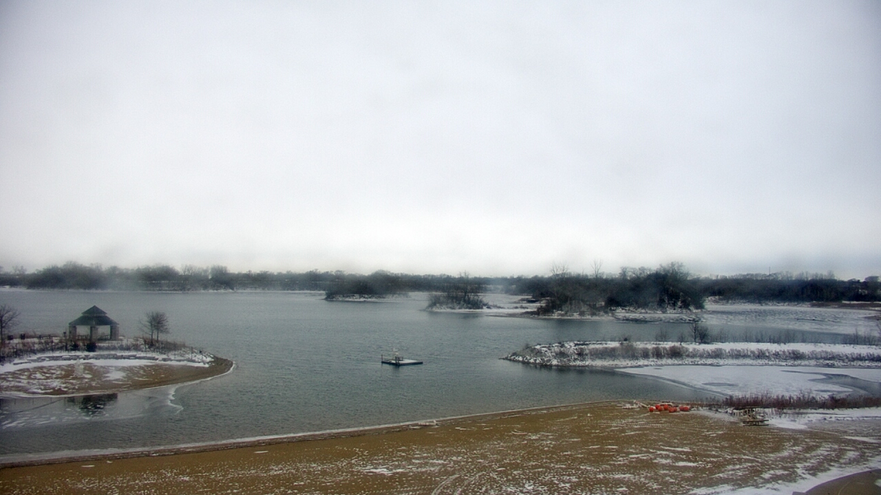 Thumbnail for current weather camera view from Three Oaks Recreation Area in Crystal Lake, Illinois