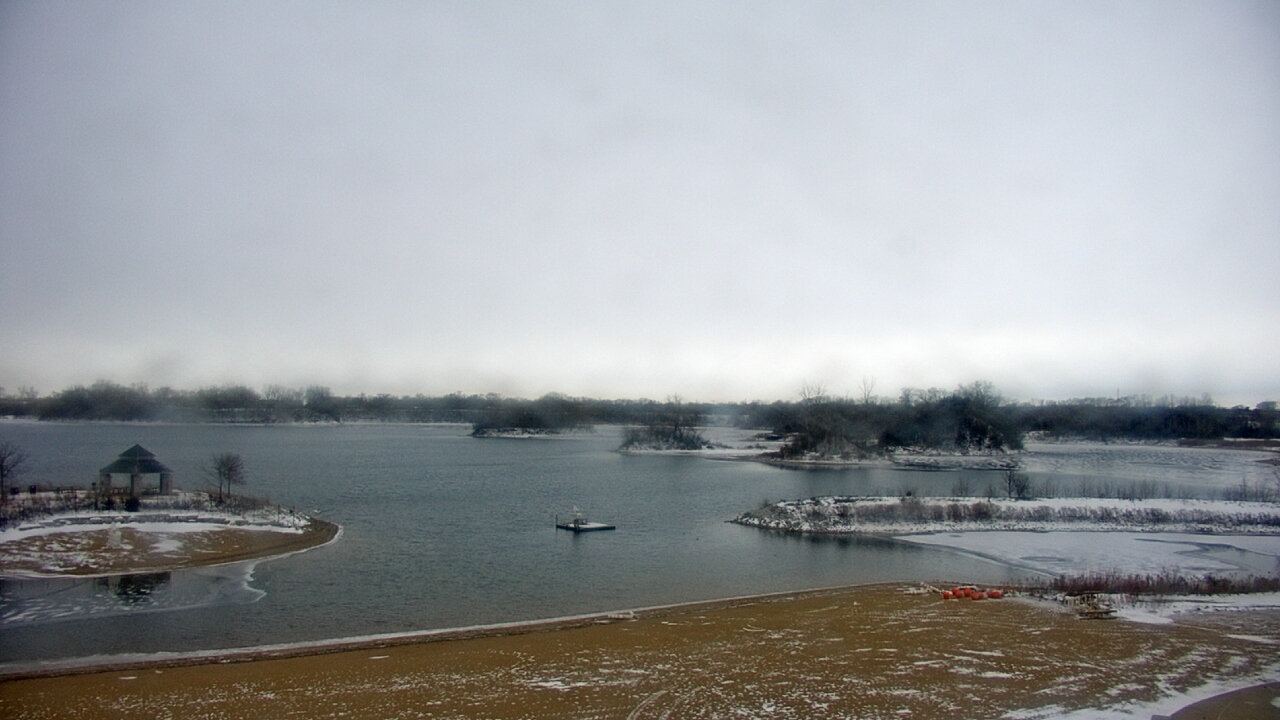 Thumbnail for current weather camera view from Three Oaks Recreation Area in Crystal Lake, Illinois
