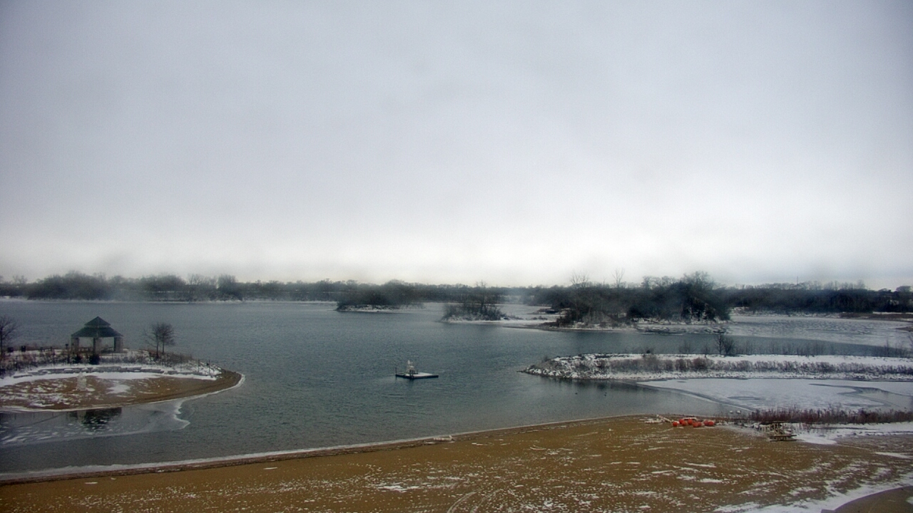 Thumbnail for current weather camera view from Three Oaks Recreation Area in Crystal Lake, Illinois