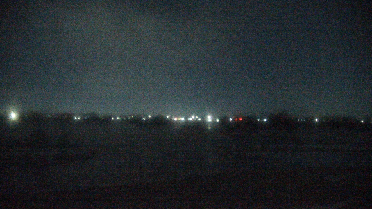 Thumbnail for current weather camera view from Three Oaks Recreation Area in Crystal Lake, Illinois