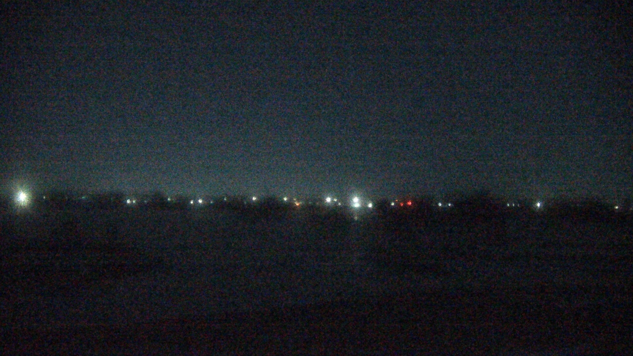 Thumbnail for current weather camera view from Three Oaks Recreation Area in Crystal Lake, Illinois