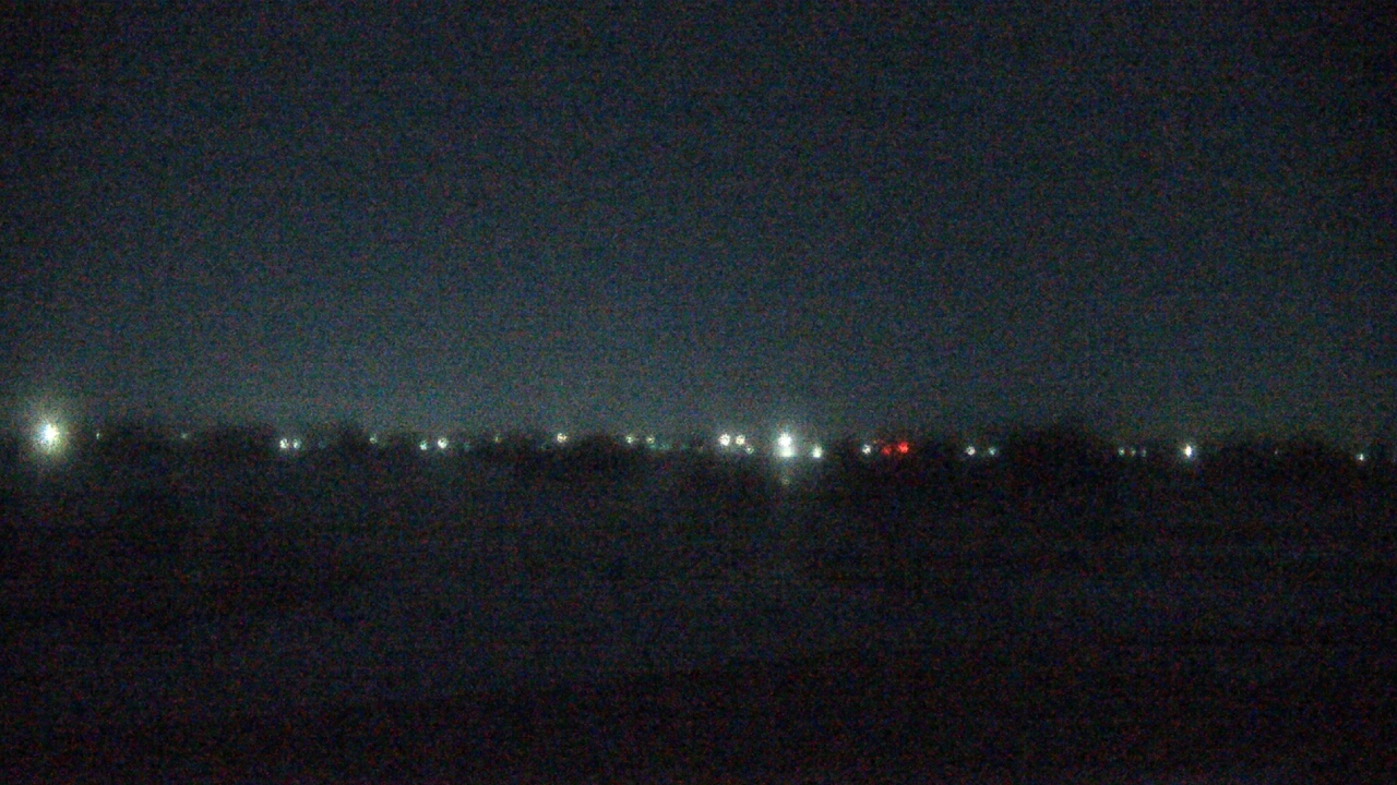 Thumbnail for current weather camera view from Three Oaks Recreation Area in Crystal Lake, Illinois