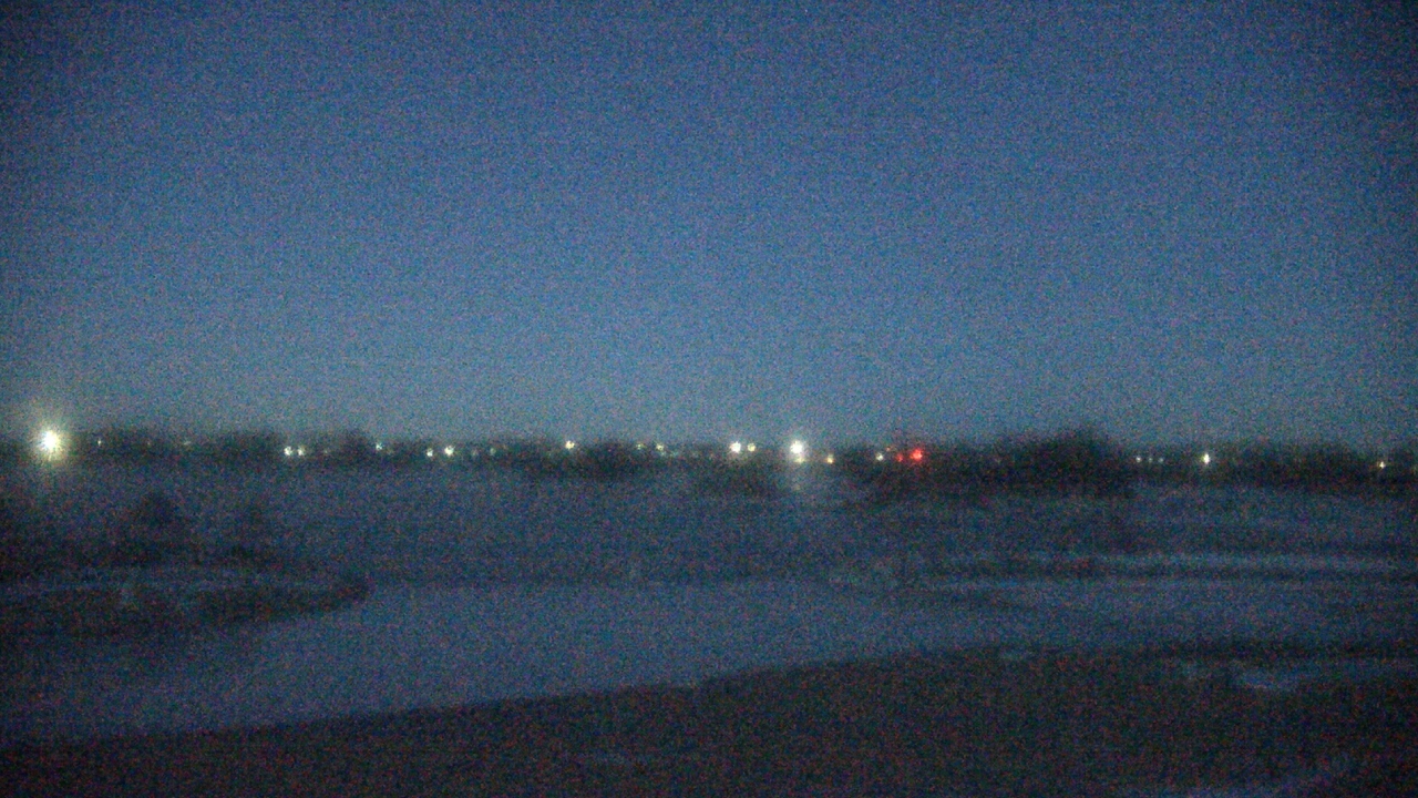 Thumbnail for current weather camera view from Three Oaks Recreation Area in Crystal Lake, Illinois