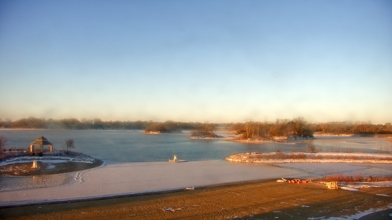 Thumbnail for current weather camera view from Three Oaks Recreation Area in Crystal Lake, Illinois