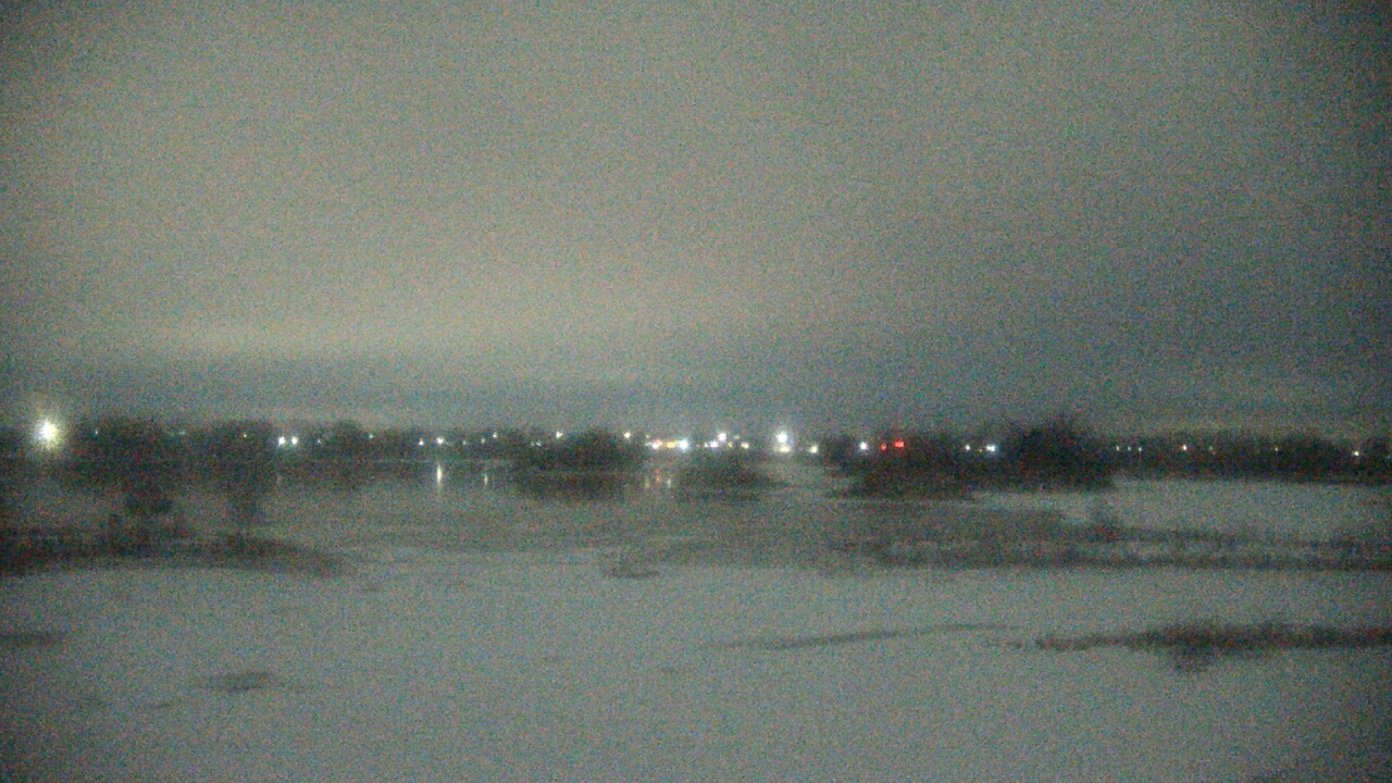 Thumbnail for current weather camera view from Three Oaks Recreation Area in Crystal Lake, Illinois