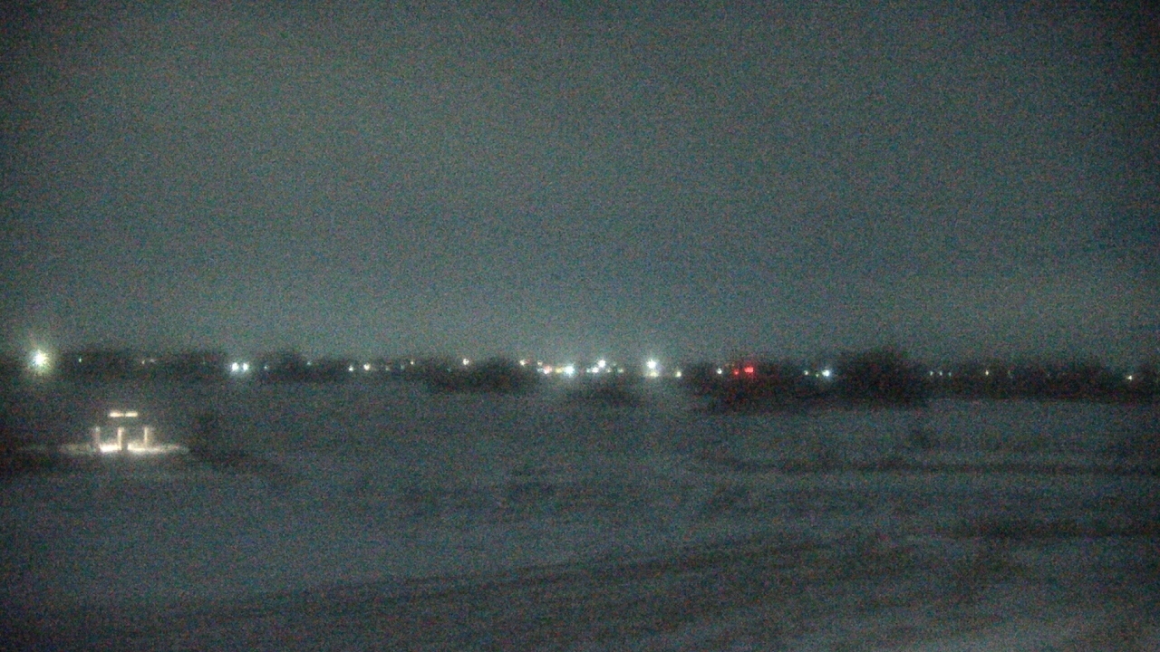 Thumbnail for current weather camera view from Three Oaks Recreation Area in Crystal Lake, Illinois