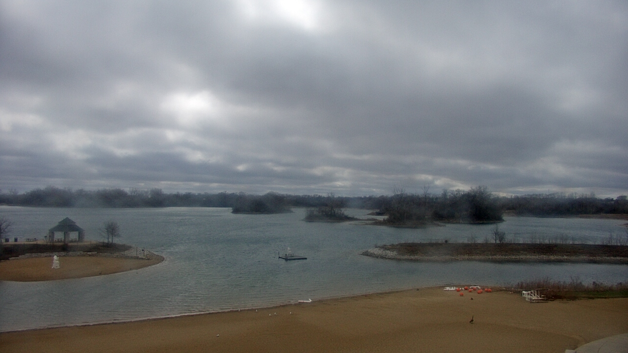 Thumbnail for current weather camera view from Three Oaks Recreation Area in Crystal Lake, Illinois