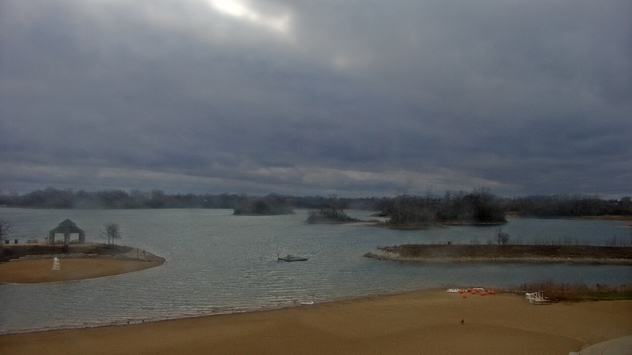 Thumbnail for current weather camera view from Three Oaks Recreation Area in Crystal Lake, Illinois