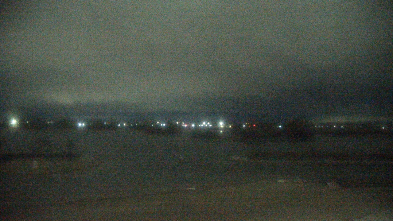 Thumbnail for current weather camera view from Three Oaks Recreation Area in Crystal Lake, Illinois