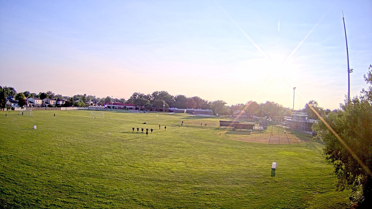 Thumbnail for current weather camera view from Crestwood HS in Dearborn Heights, Michigan