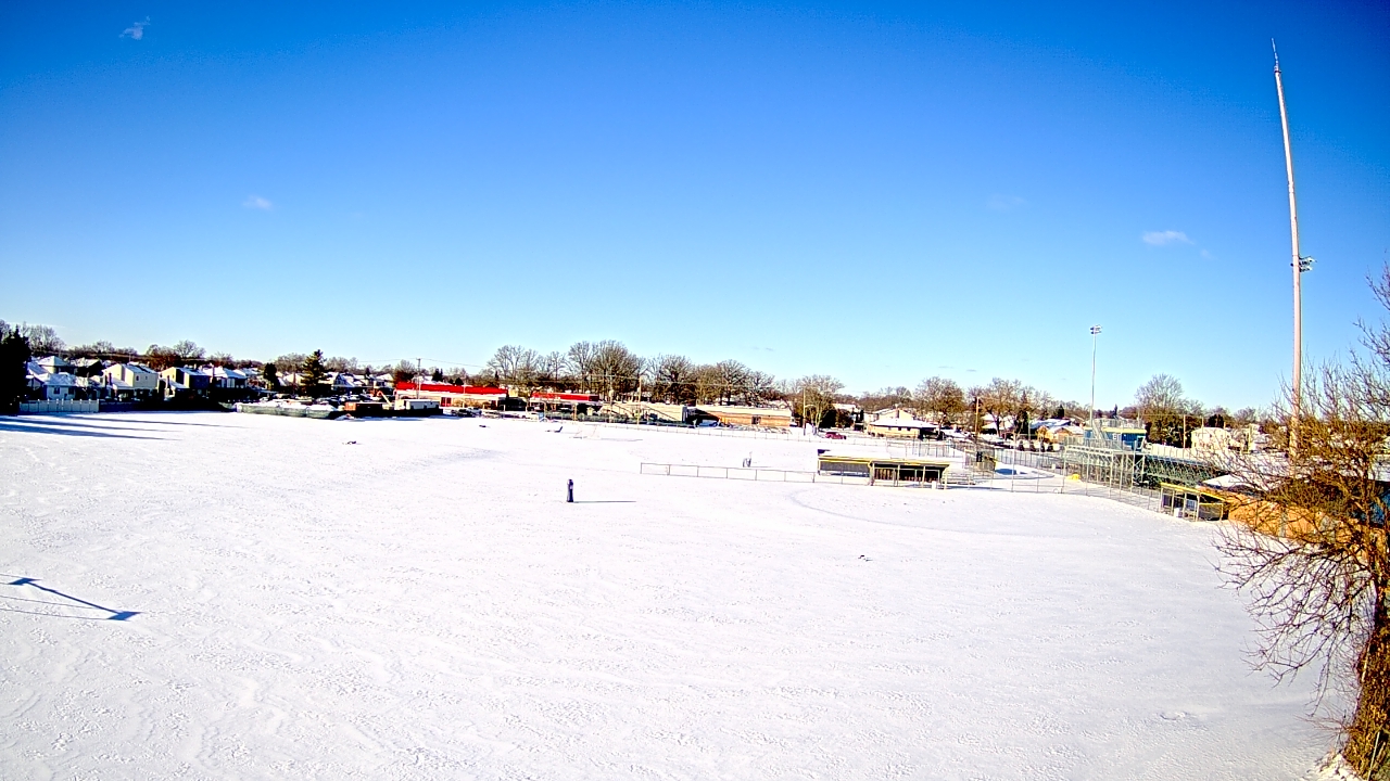 Thumbnail for current weather camera view from Crestwood HS in Dearborn Heights, Michigan