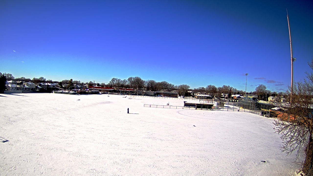 Thumbnail for current weather camera view from Crestwood HS in Dearborn Heights, Michigan