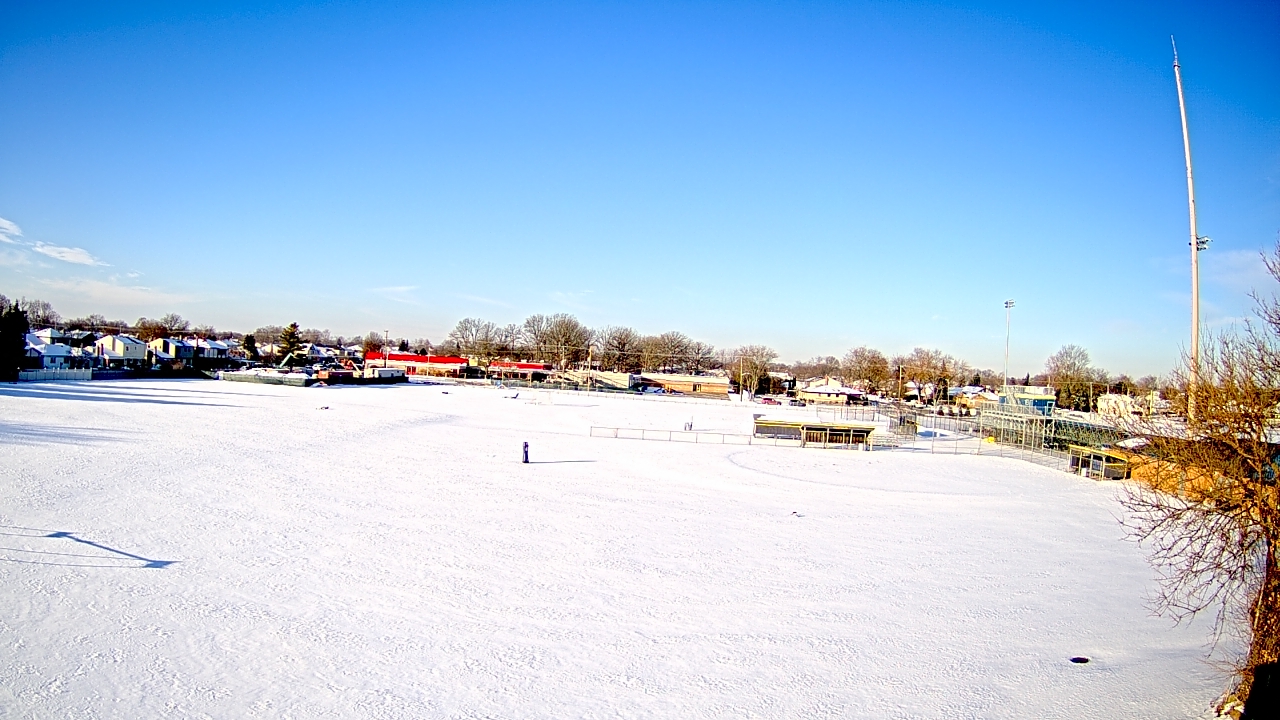 Thumbnail for current weather camera view from Crestwood HS in Dearborn Heights, Michigan