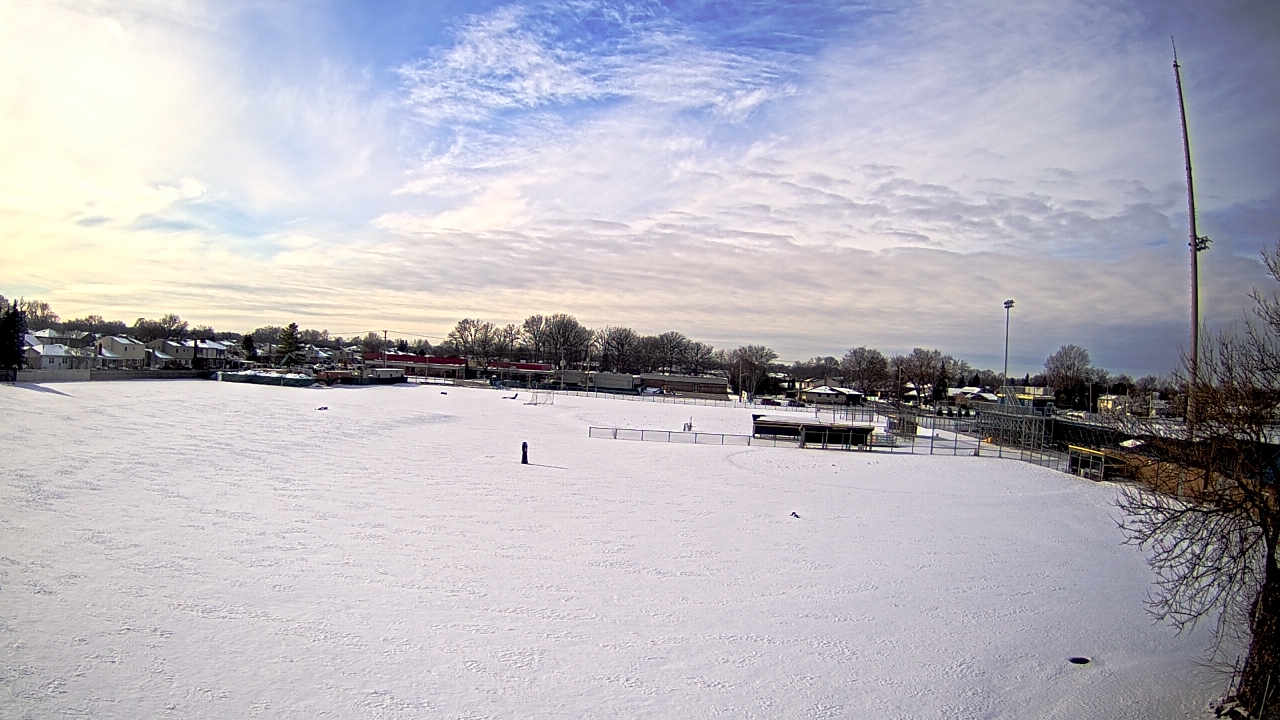 Thumbnail for current weather camera view from Crestwood HS in Dearborn Heights, Michigan