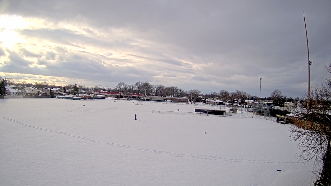 Thumbnail for current weather camera view from Crestwood HS in Dearborn Heights, Michigan