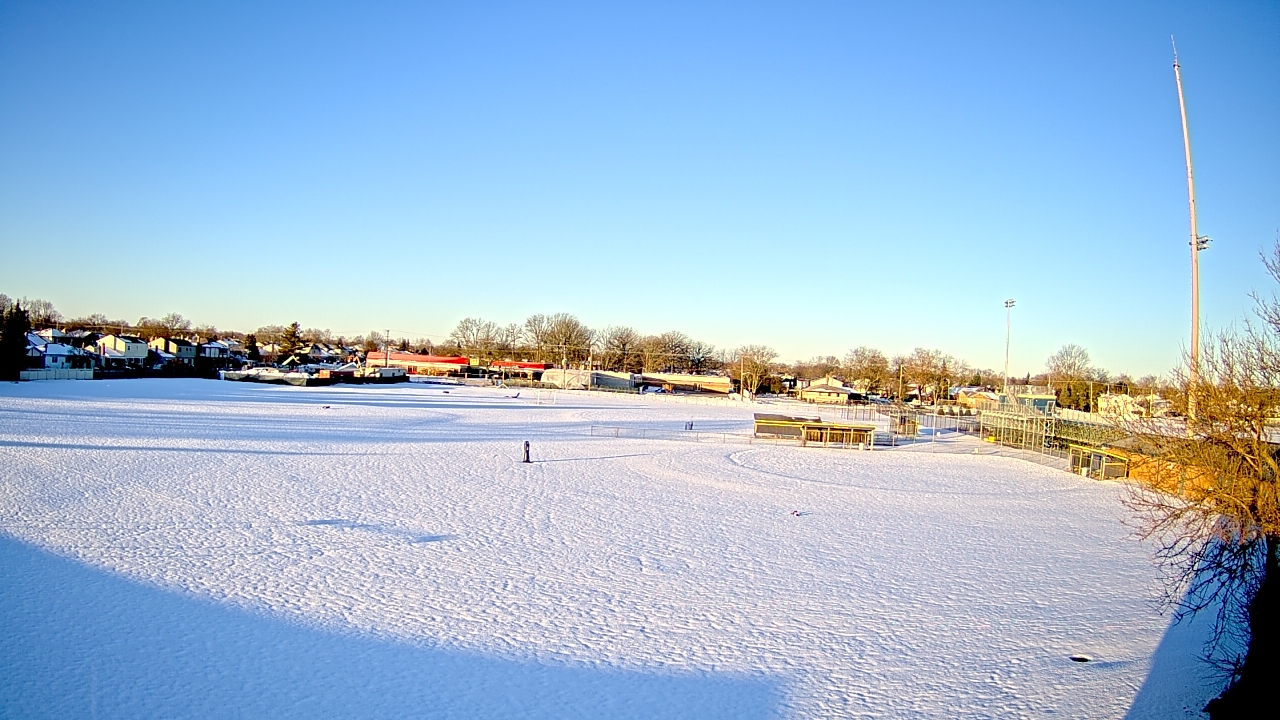 Thumbnail for current weather camera view from Crestwood HS in Dearborn Heights, Michigan