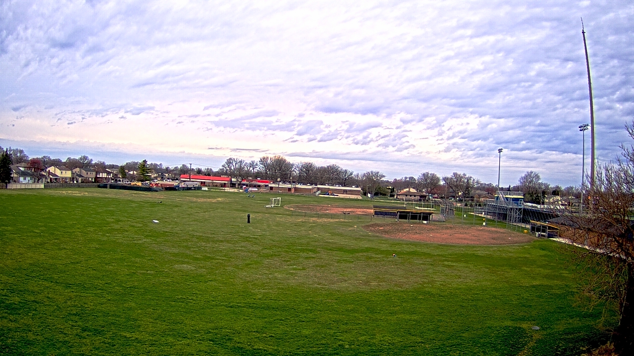 Thumbnail for current weather camera view from Crestwood HS in Dearborn Heights, Michigan