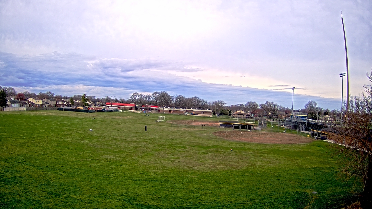 Thumbnail for current weather camera view from Crestwood HS in Dearborn Heights, Michigan