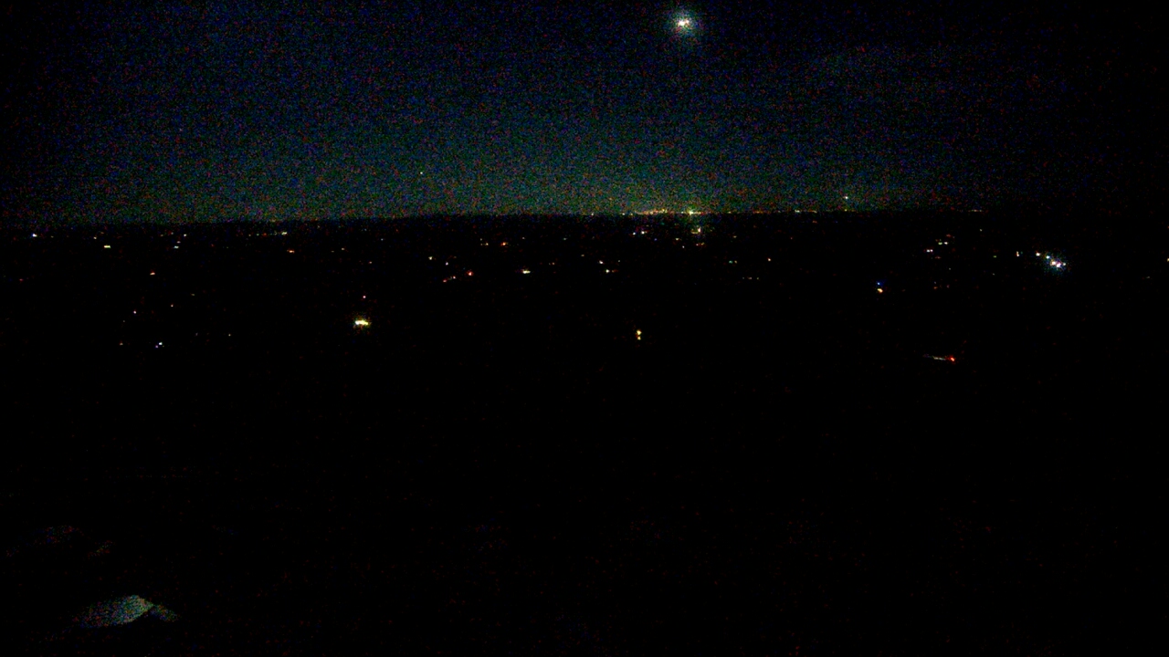 Thumbnail for current weather camera view from Dirt Farm Brewing in Bluemont, Virginia