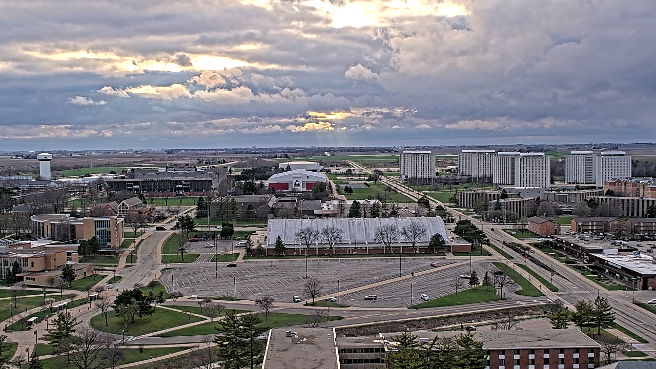 Thumbnail for current weather camera view from Northern Illinois University in DeKalb, Illinois