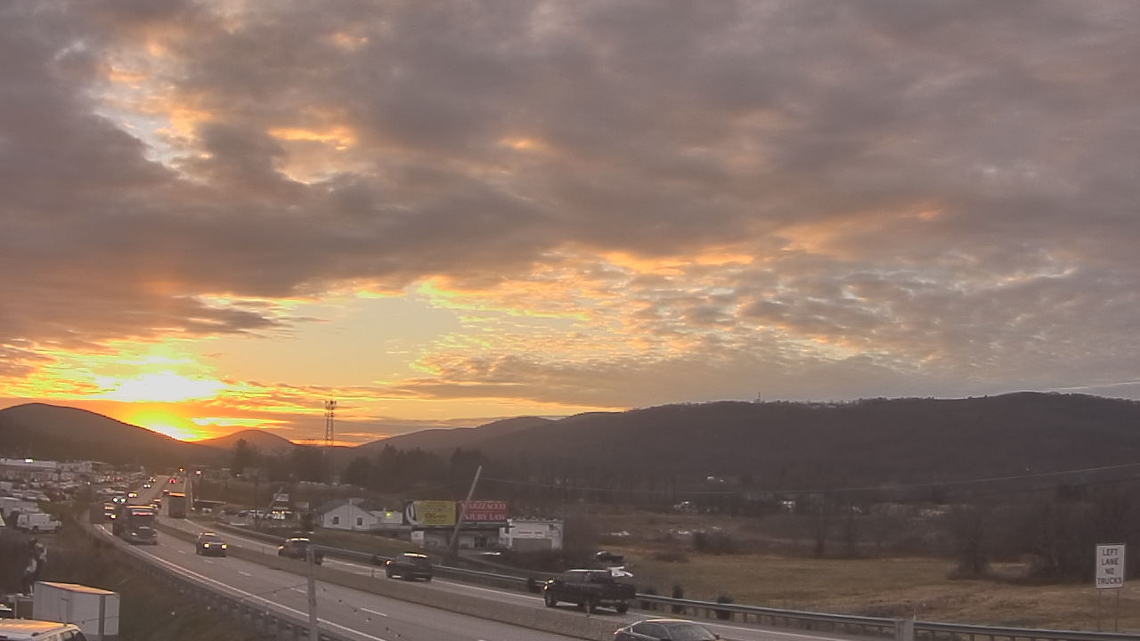 Thumbnail for current weather camera view from Wessels Used Cars in Carroll Township, Pennsylvania