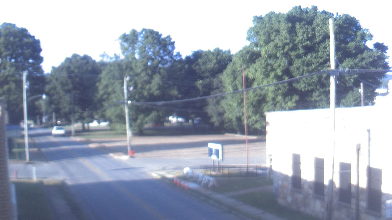 Thumbnail for current weather camera view from Current River Career Center in Doniphan, Missouri
