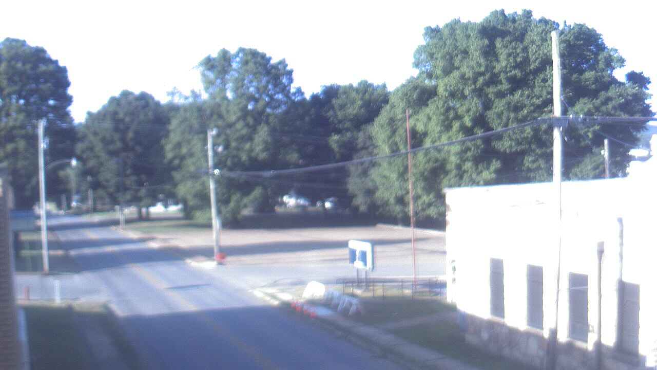 Thumbnail for current weather camera view from Current River Career Center in Doniphan, Missouri