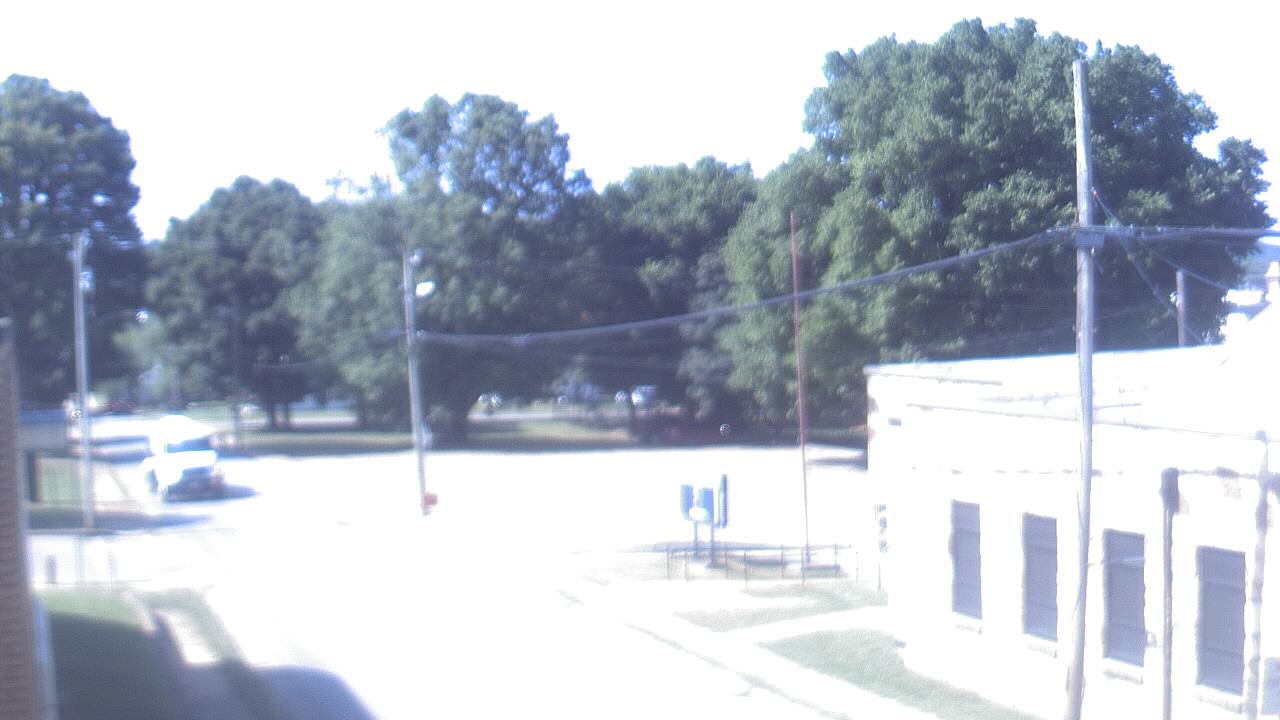 Thumbnail for current weather camera view from Current River Career Center in Doniphan, Missouri