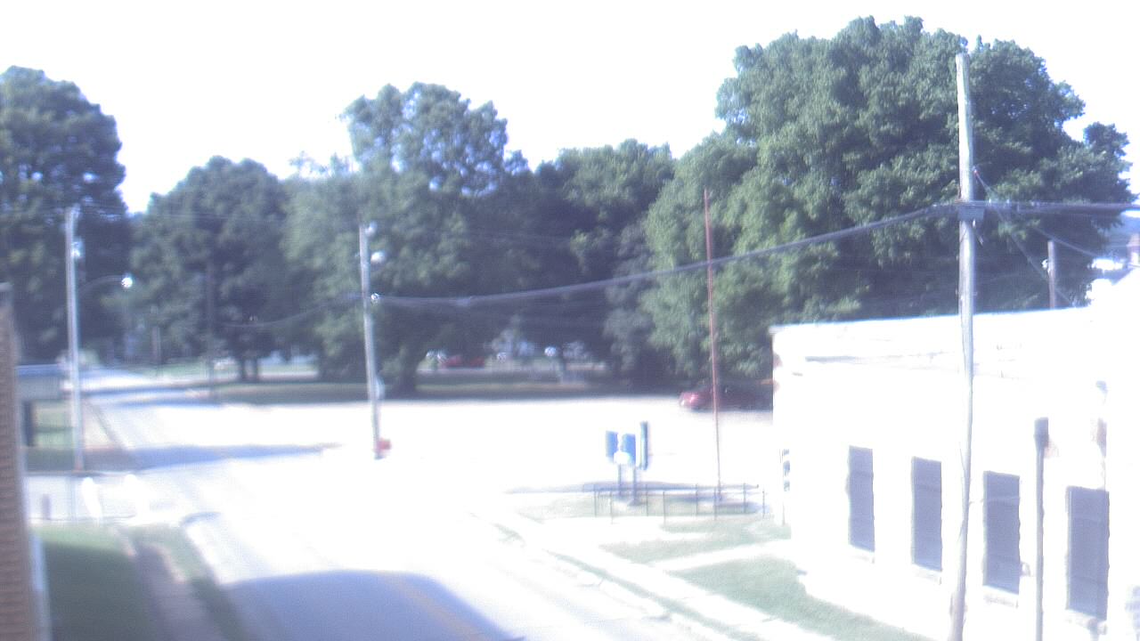 Thumbnail for current weather camera view from Current River Career Center in Doniphan, Missouri