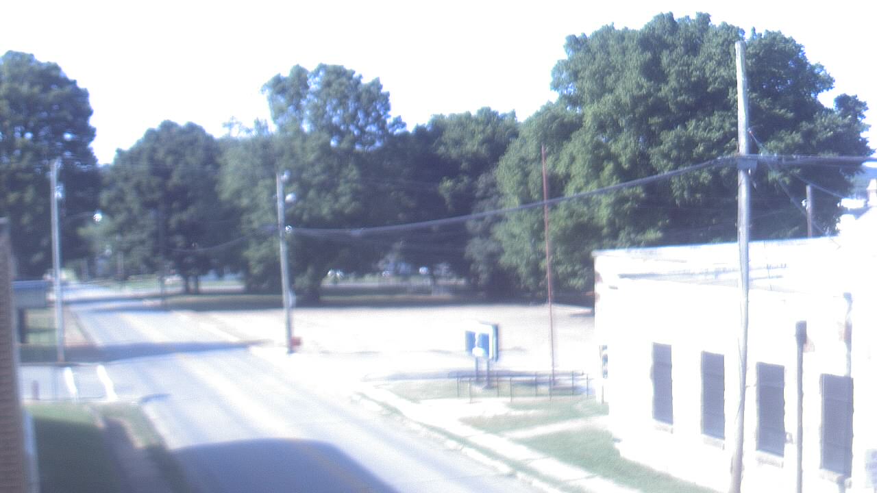 Thumbnail for current weather camera view from Current River Career Center in Doniphan, Missouri
