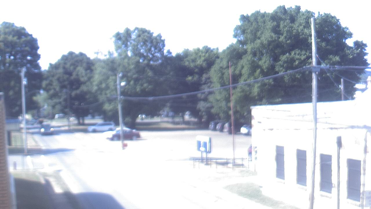 Thumbnail for current weather camera view from Current River Career Center in Doniphan, Missouri