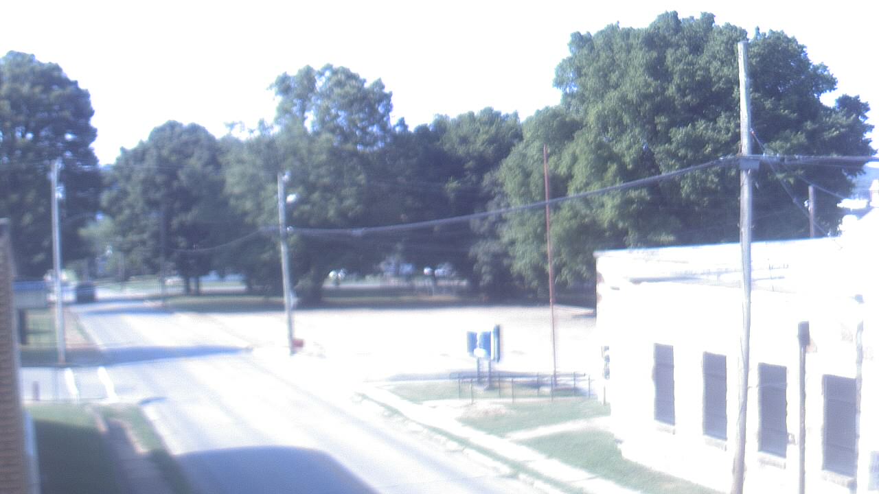 Thumbnail for current weather camera view from Current River Career Center in Doniphan, Missouri