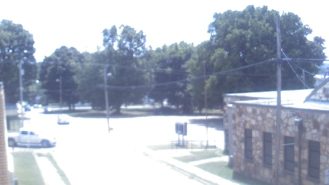 Thumbnail for current weather camera view from Current River Career Center in Doniphan, Missouri