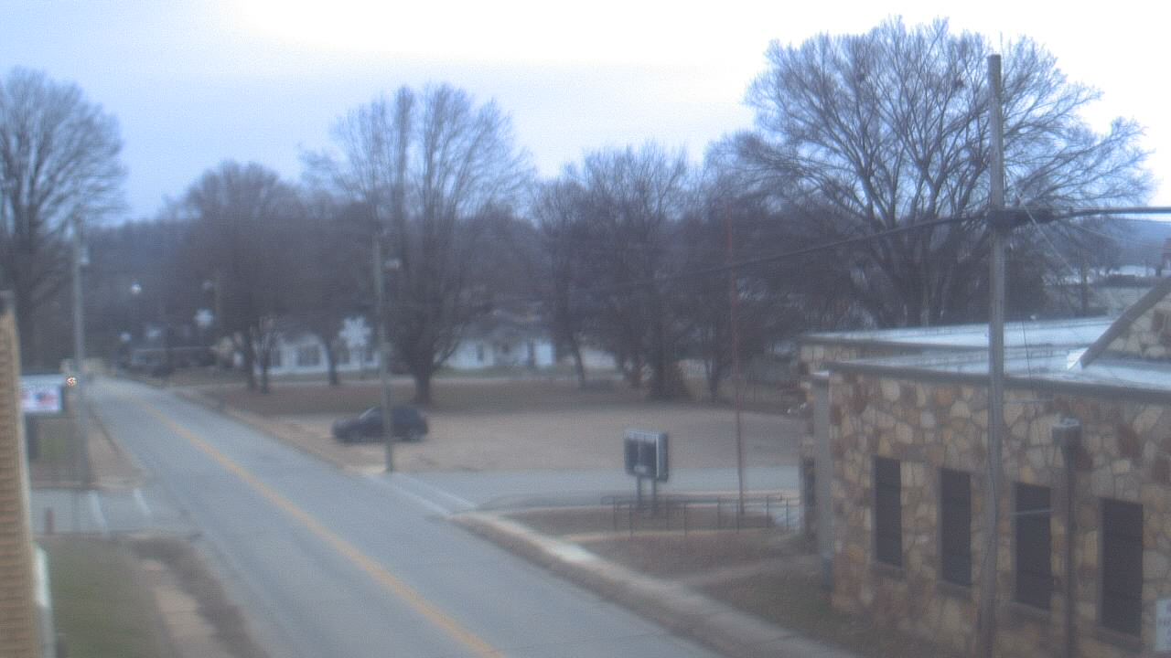 Thumbnail for current weather camera view from Current River Career Center in Doniphan, Missouri