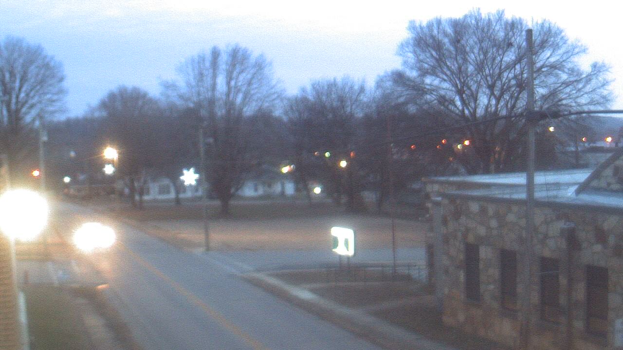 Thumbnail for current weather camera view from Current River Career Center in Doniphan, Missouri