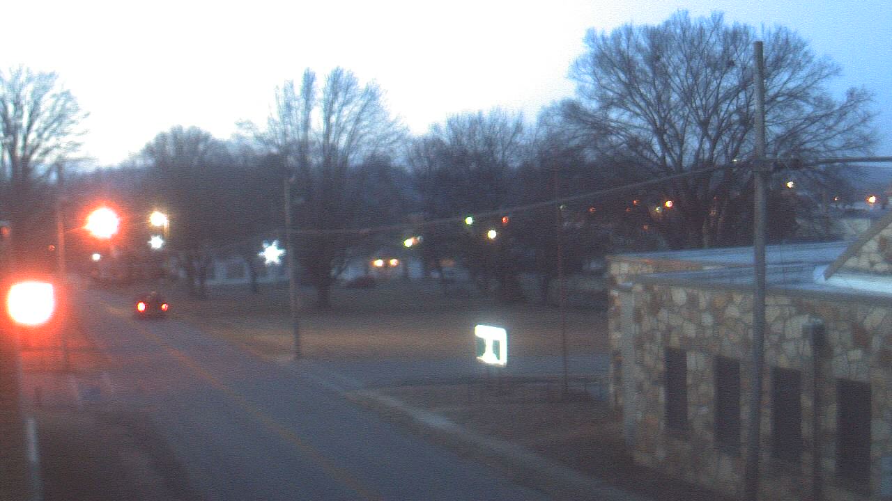 Thumbnail for current weather camera view from Current River Career Center in Doniphan, Missouri