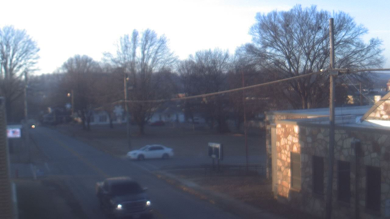 Thumbnail for current weather camera view from Current River Career Center in Doniphan, Missouri