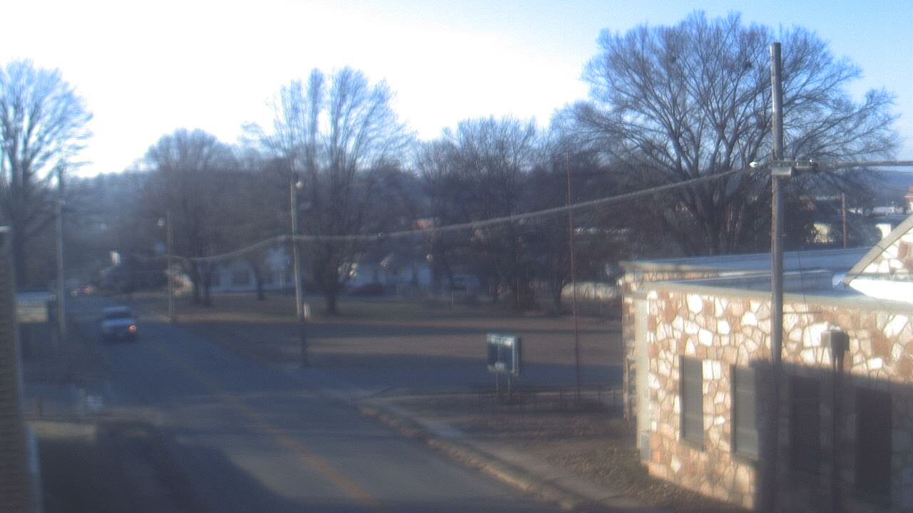 Thumbnail for current weather camera view from Current River Career Center in Doniphan, Missouri