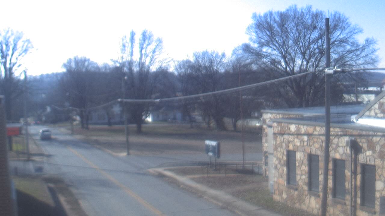 Thumbnail for current weather camera view from Current River Career Center in Doniphan, Missouri