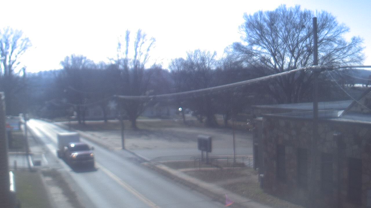 Thumbnail for current weather camera view from Current River Career Center in Doniphan, Missouri