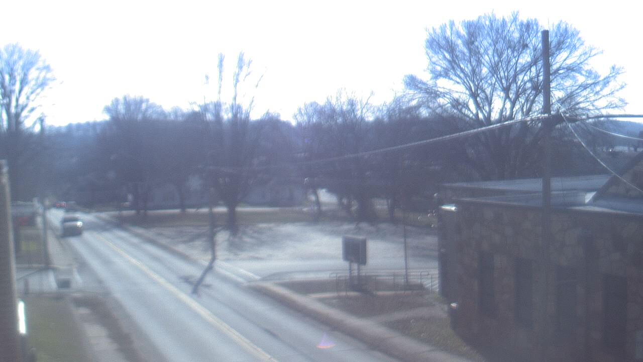 Thumbnail for current weather camera view from Current River Career Center in Doniphan, Missouri