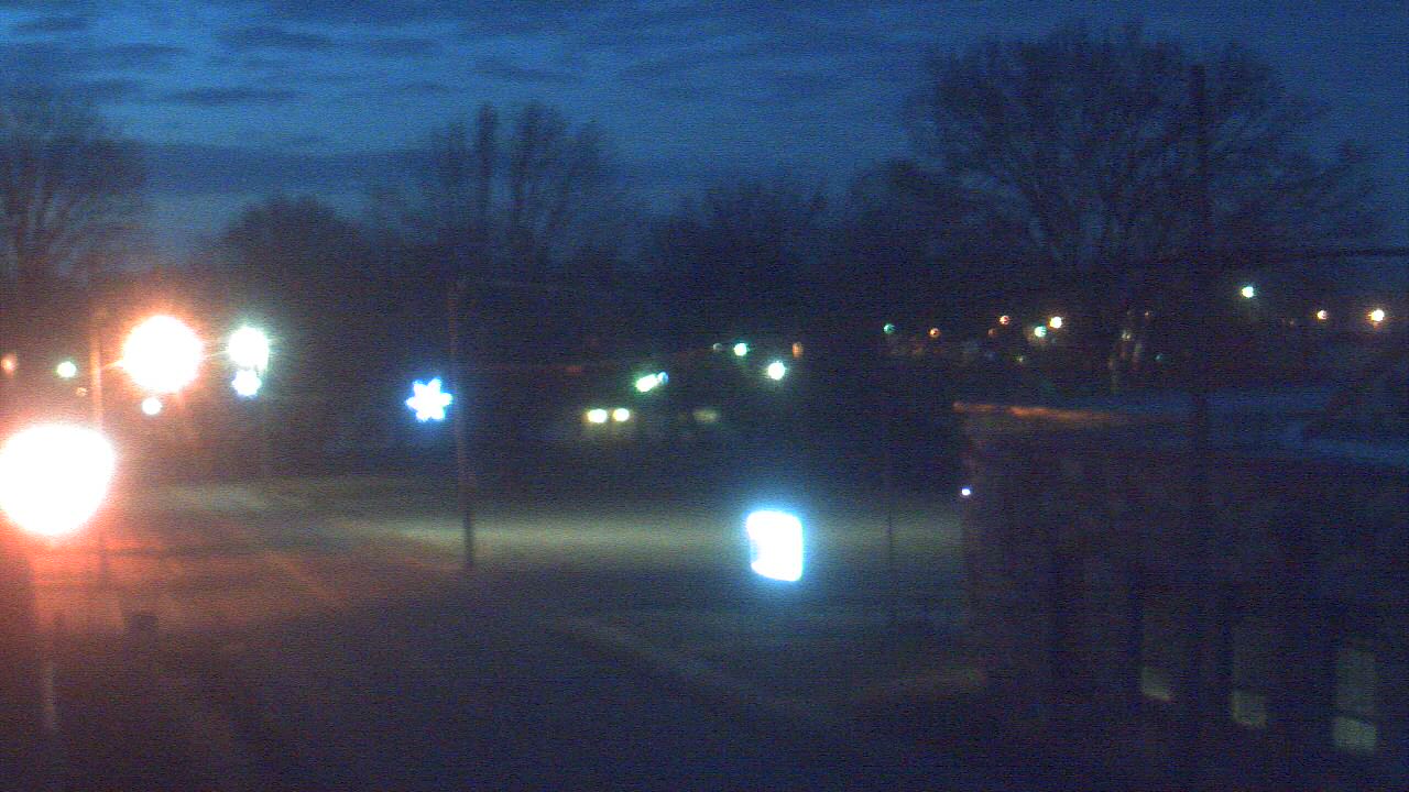 Thumbnail for current weather camera view from Current River Career Center in Doniphan, Missouri