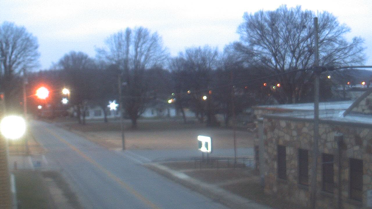 Thumbnail for current weather camera view from Current River Career Center in Doniphan, Missouri